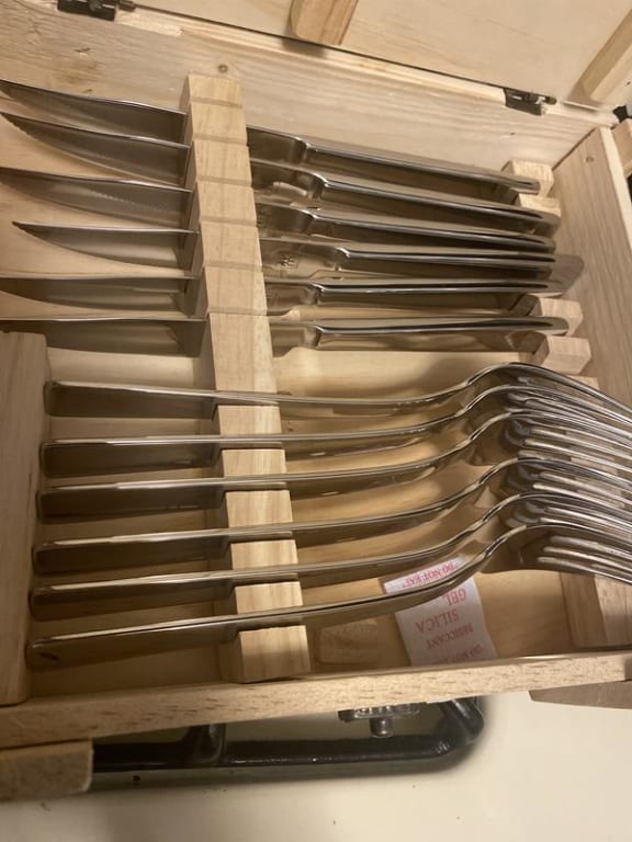ZWILLING Steak Dinner 12Piece Set includes forks and steak knives