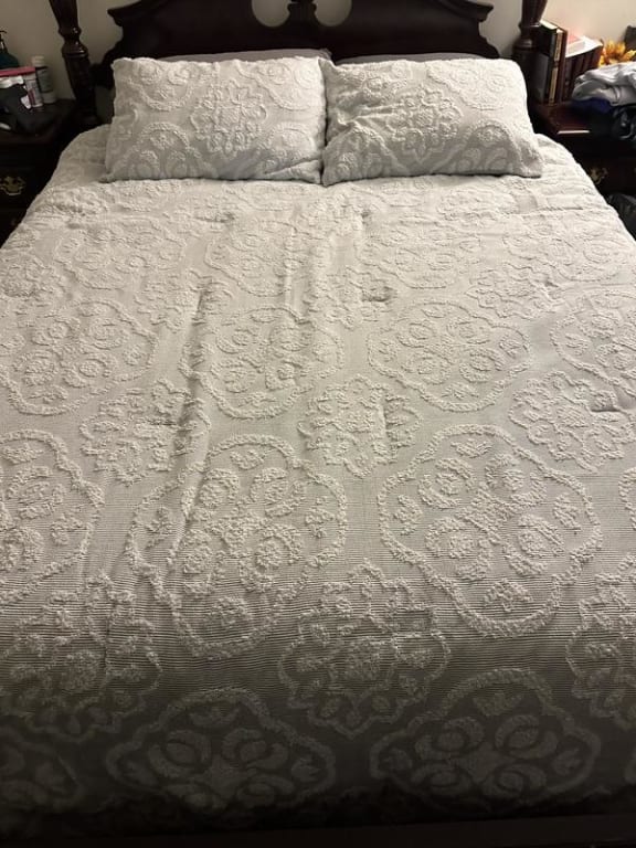 Madison Park Maeve 3 Piece Tufted Woven Medallion Comforter Set Bed