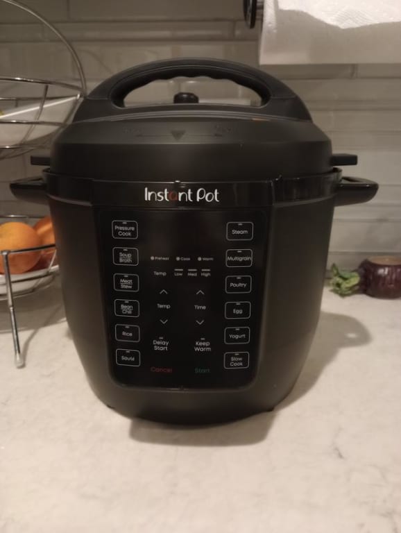 Instant Pot® Duo™ Mini 3-quart Multi-Use Pressure Cooker, 3 qt