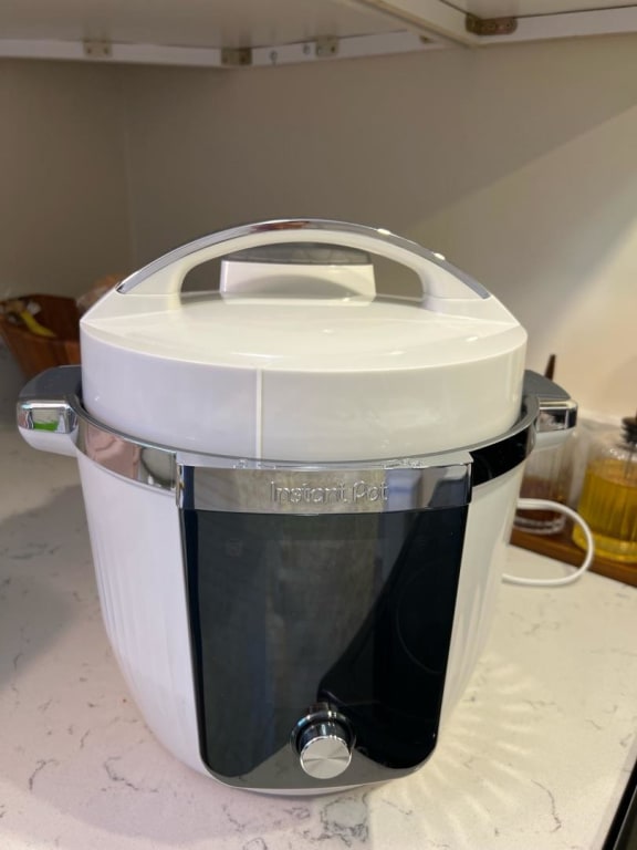 Instant Pot Pro Wi-Fi Enabled Multi Cooker, 5.7L, Grey