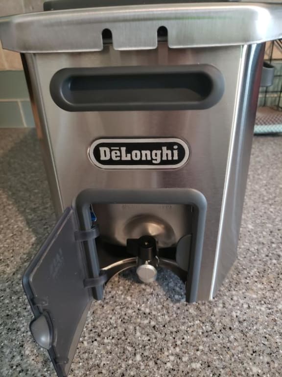 その他 DeLonghi America D44528DZ Livenza Easy Clean Deep Fryer Silver by DeLonghi 2zzhgl6 Livenza Deep Fryer 1.2-Gallon D44528DZ | De'Longhi US