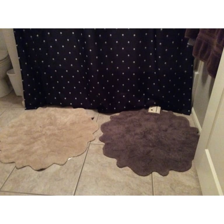 Sherry Kline Over Tufted Petals Bath Rug (Set of 2) On Sale Bed