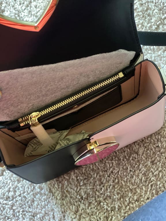 Easy Q Finds - Kate Spade Nicola twistlock micro crossbody