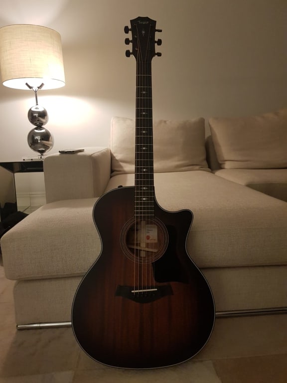 Taylor 324ce V-Class Grand Auditorium Acoustic-Electric Guitar