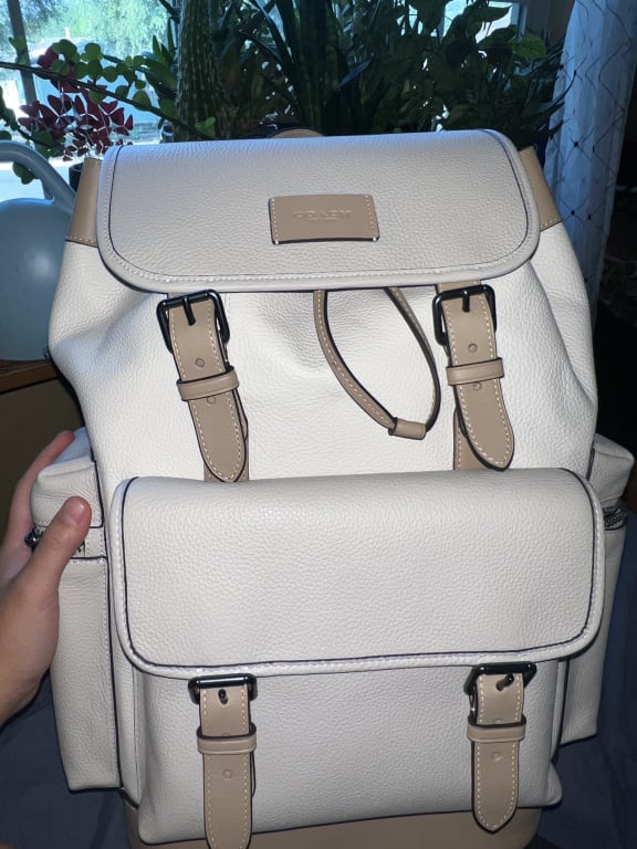 JDonlineshop - Chanel backpack With box Size 21*23 cm