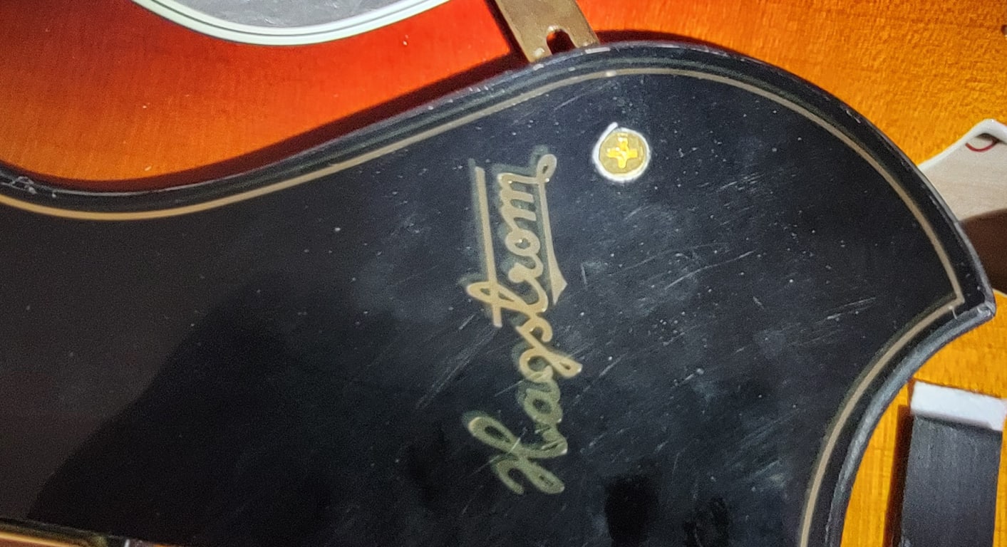 Hagstrom '67 Viking II Limited-Edition Hollowbody Electric Hagstrom '67 Viking II Limited-Edition Hollowbody Electric