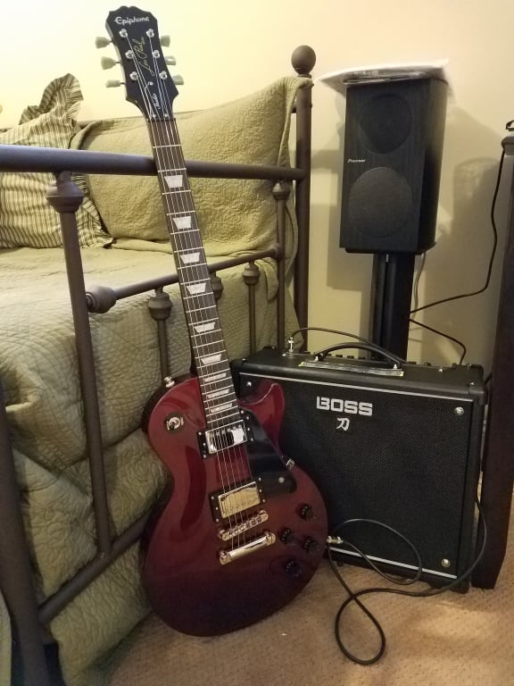 Epiphone Limited-Edition Les Paul Studio Deluxe Electric Guitar