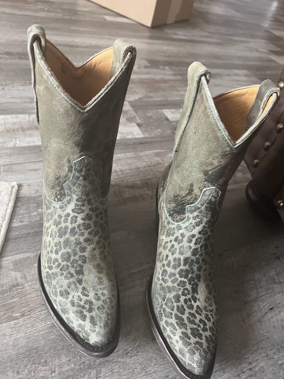 Customer Image Captioned: Not as pictured