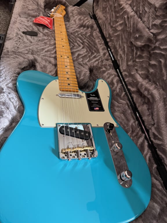 Fender American Professional II Telecaster Maple Fingerboard Fender American Professional II Telecaster Maple Fingerboard