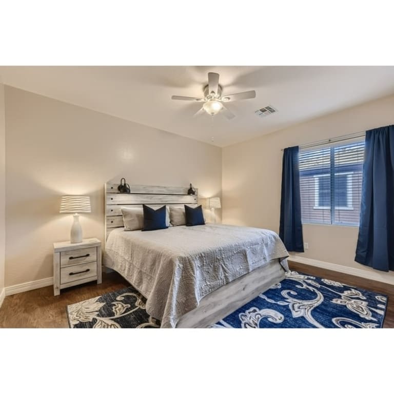 Carrington Transitional Floral & Botanical Indoor Area Rug On Sale