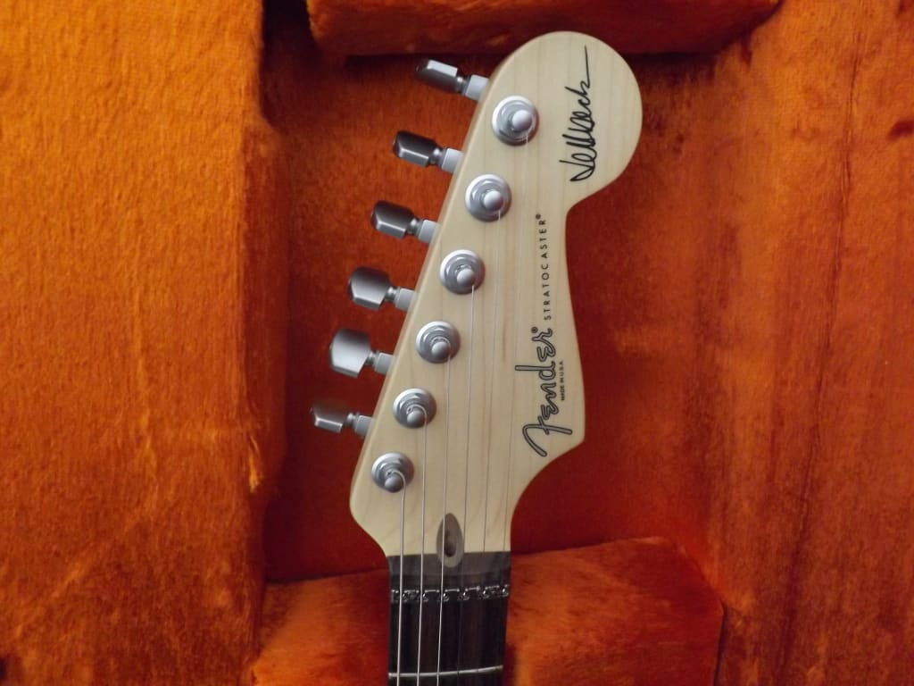 Fender Artist Series Jeff Beck Stratocaster Electric Guitar Fender Artist Series Jeff Beck Stratocaster Electric Guitar