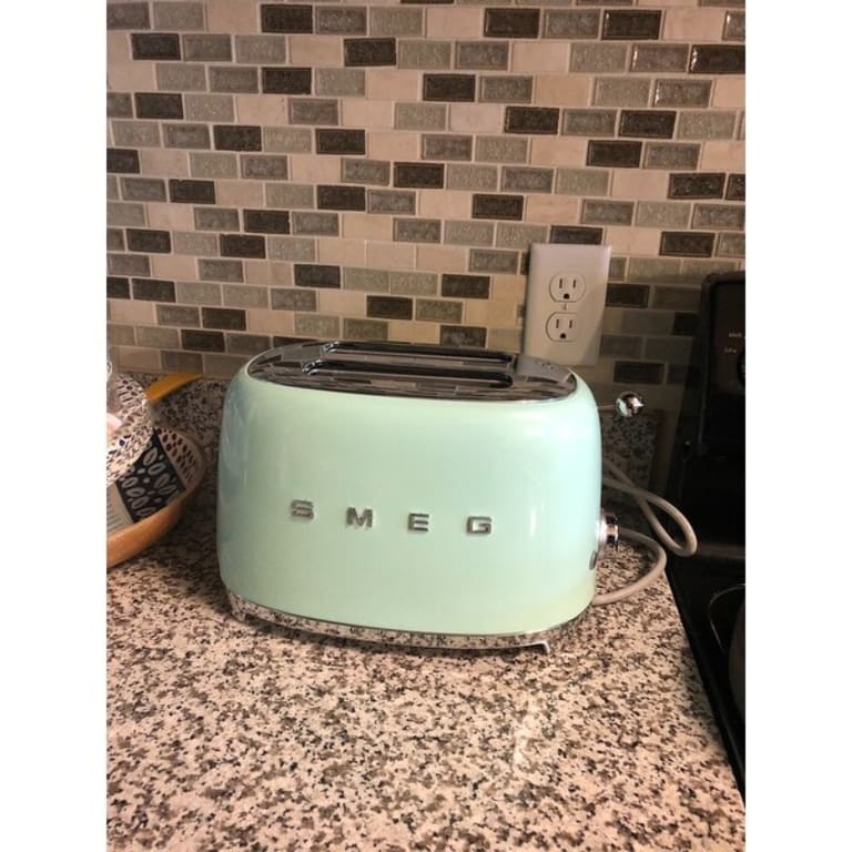 Smeg 50's Retro Style Aesthetic 2 Slice Toaster Pastel Green Bed Bath