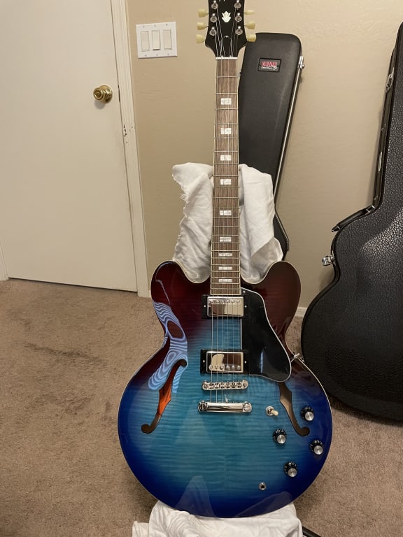 Epiphone ES-335 Figured Semi-Hollow Electric Guitar Epiphone ES-335 Figured Semi-Hollow Electric Guitar