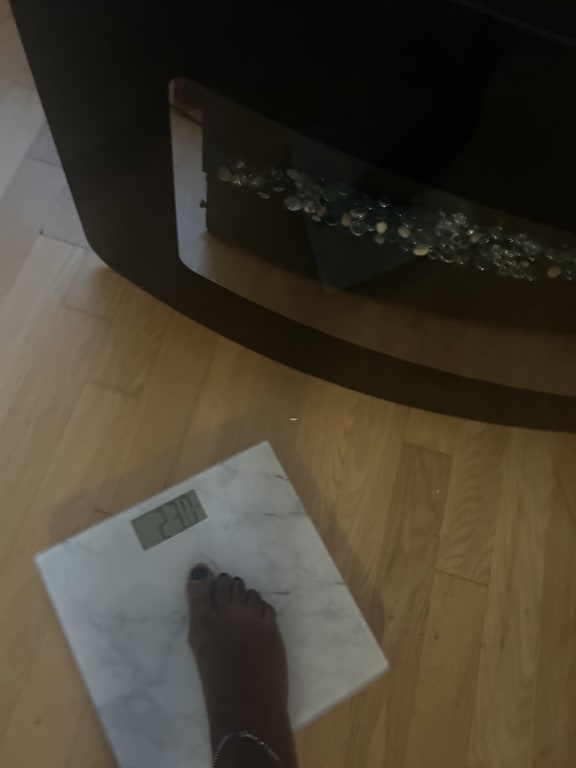 Taylor Digital Clear Glass Marble Print Scale