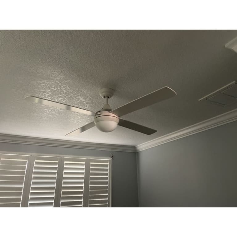 Lucci Air Airlie II Eco 52inch Light with Remote Ceiling Fan Bed