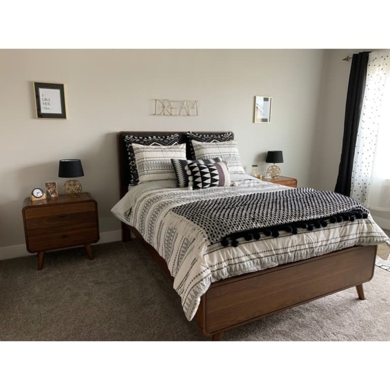 Coaster Furniture Robyn Dark Walnut 5piece Upholstered Tufted Bedroom