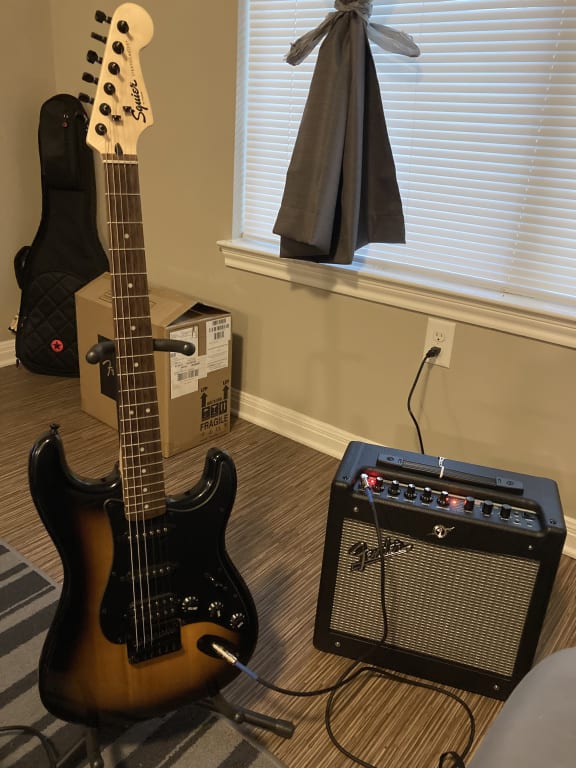 ギター Squier by Fender Bullet Stratocaster HSS Amazon | Squier by Fender Bullet Stratocaster HT HSS Shell