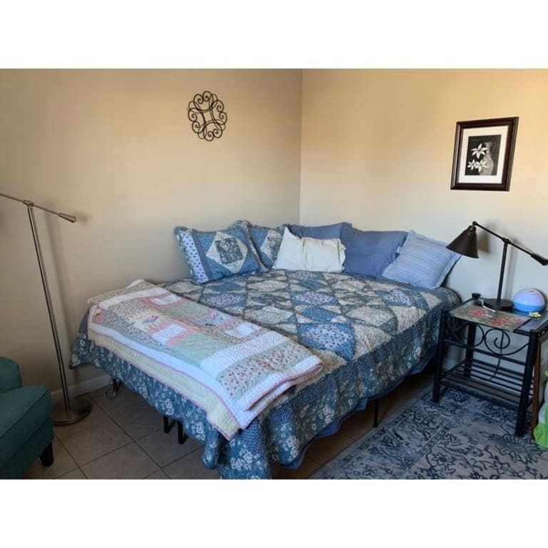 Cozy Line Monique Toile Blue Floral Patchwork 3-piece Reversible