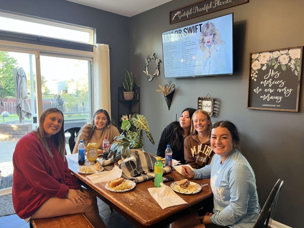 user uploaded review image3 , graphic