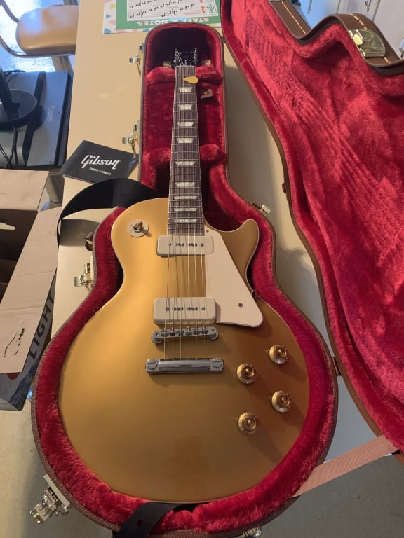 Gibson Les Paul Standard P90 Gold Top L54576000001000-00-720x720.jpg