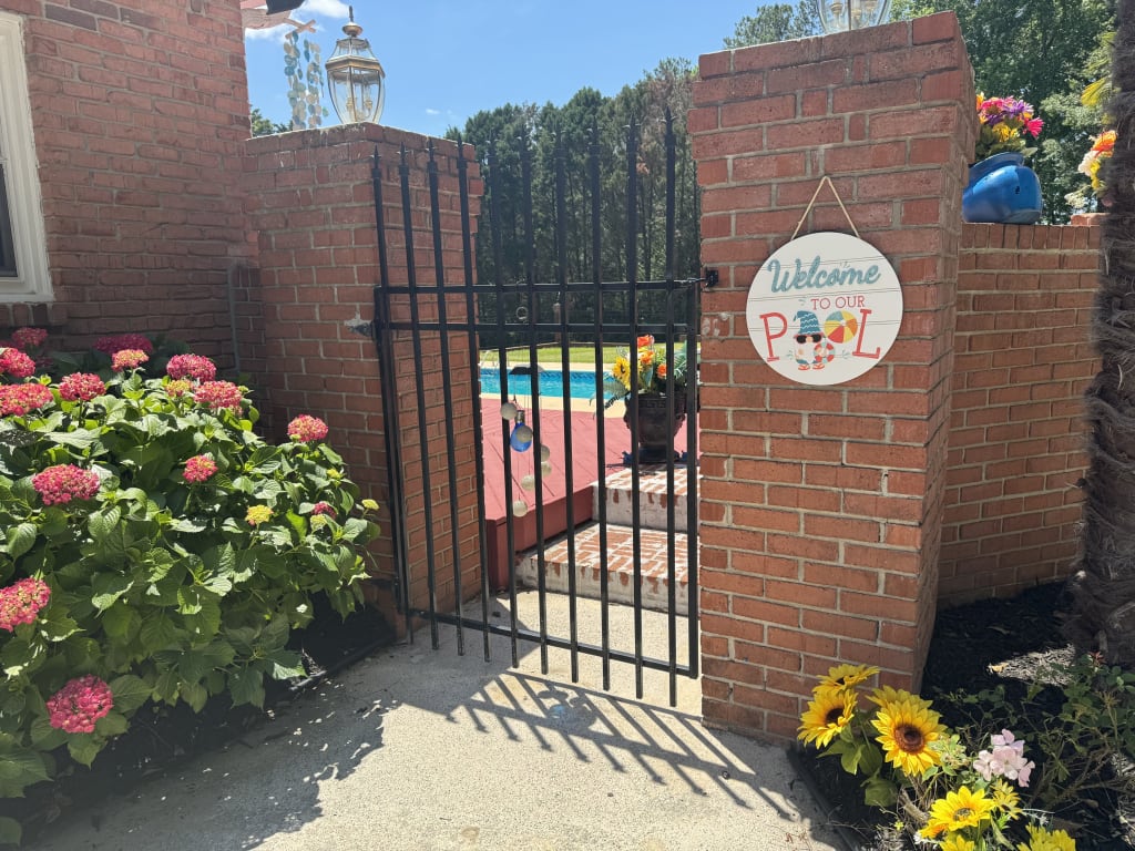 Sunny Club Glittered Welcome to Our Pool Wooden Outdoor Wall Decor, 16 ...