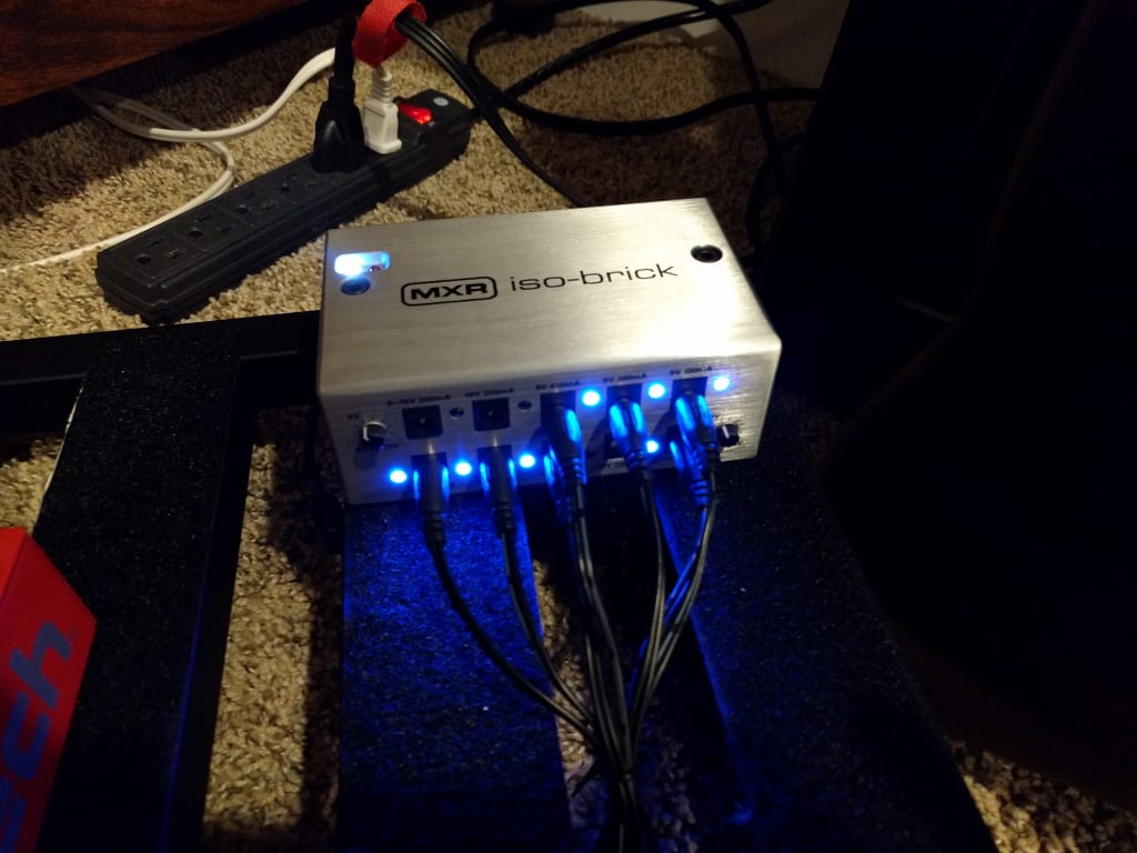 ギター MXR M238 Iso-Brick Power Supply MXR M238 Iso-Brick 10-output Isolated Guitar Pedal Power