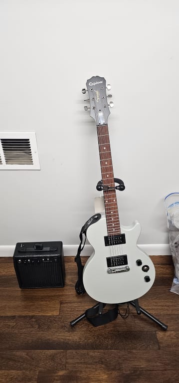 Epiphone Les Paul Special-I Electric Guitar Player Pack Worn Epiphone Les Paul Special-I Electric Guitar Player Pack Worn