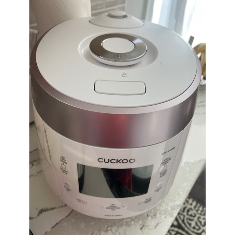 Cuckoo CRPP1009S 10Cup Electric Pressure Rice Cooker (White) Bed