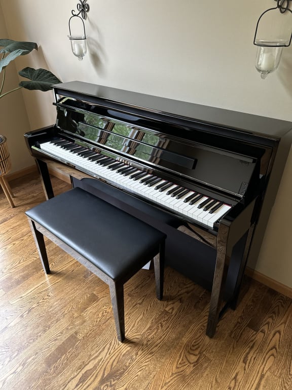 YAMAHA Clavinova CLP-785B用椅子 L77909000002000-00-720x720.jpg