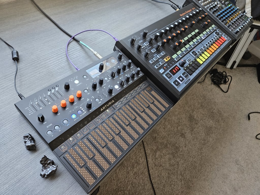 Arturia MicroFreak Stellar Limited-Edition Hybrid Arturia MicroFreak Stellar Limited-Edition Hybrid