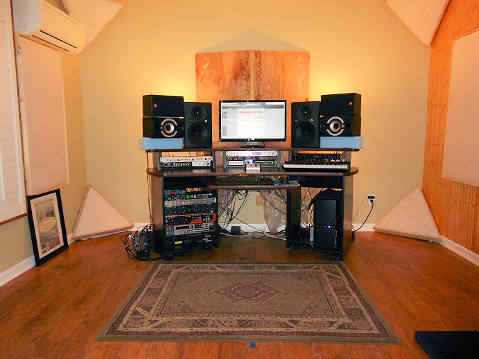 Omnidesk Audio Video Editing Workstation Mahogany Wwbw