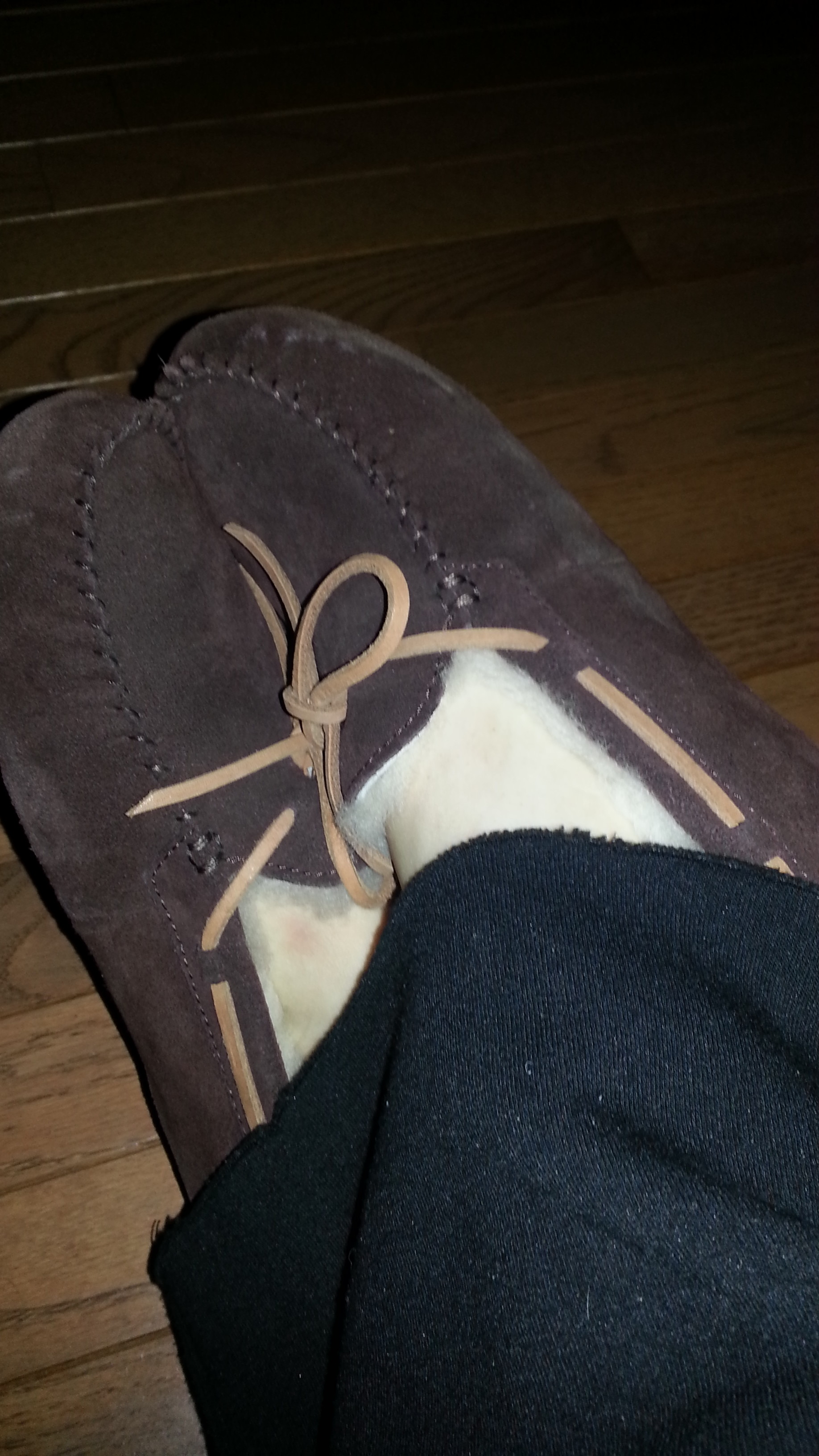 My toes love my Uggs!