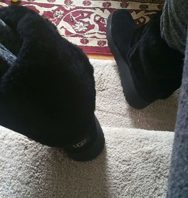 UGG W KARA ブラック 8 (USA) UGG Kara Black Boots – MyCozyBoots