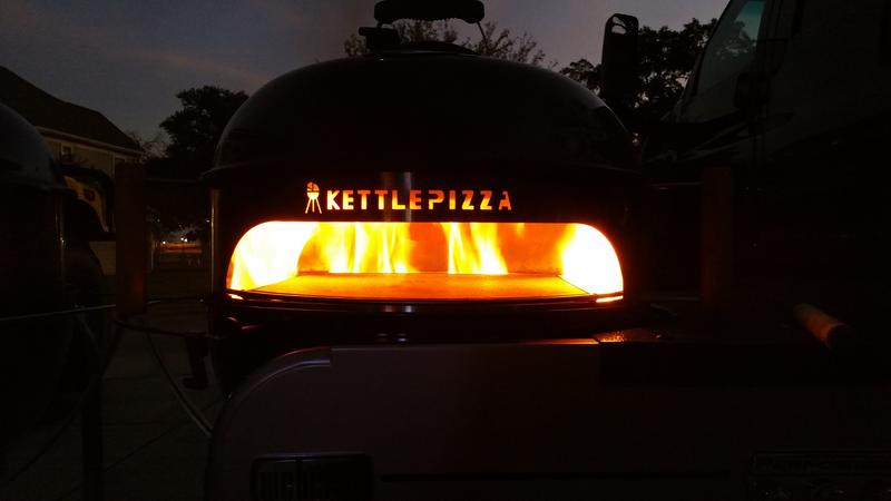 Performer Deluxe Charcoal Grill and KettlePizza make great pizzas!!