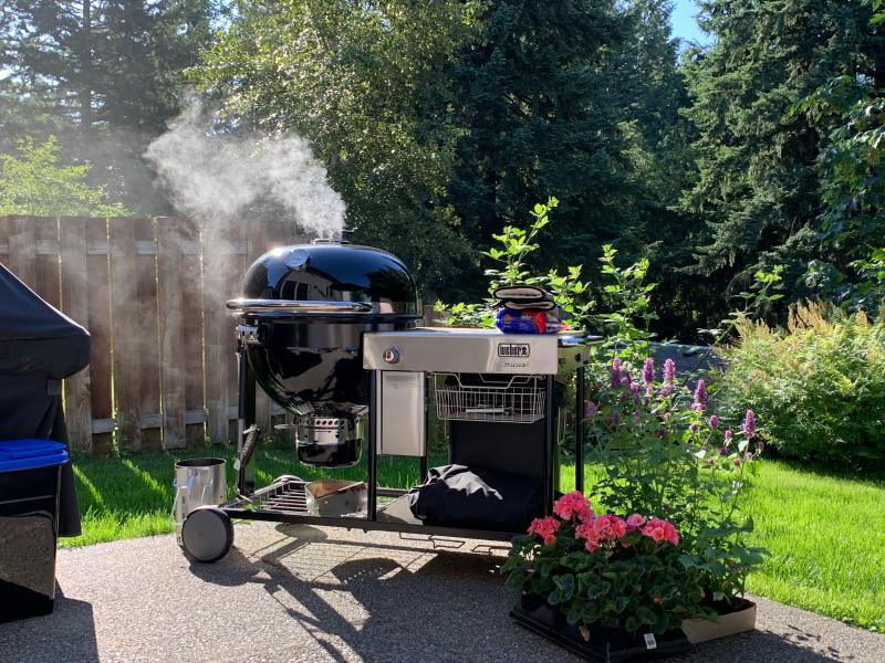 Boston Butts smokin away!