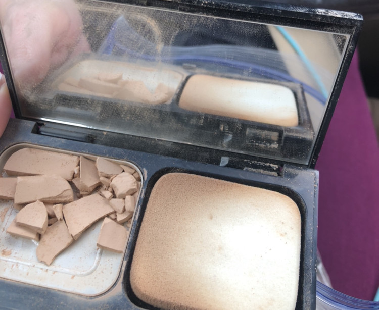 Customer carousel item 6.