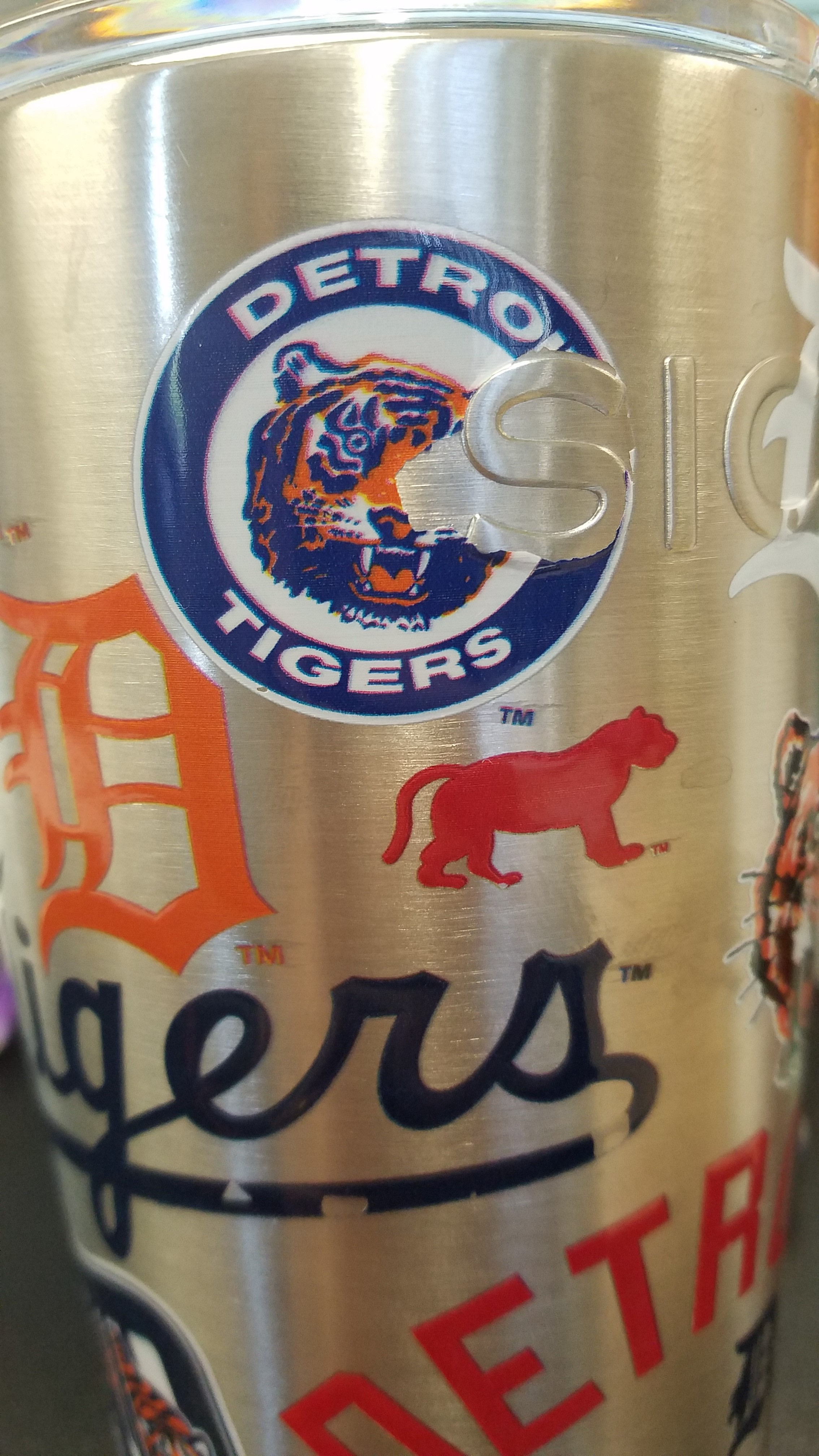 Customer carousel item 10.