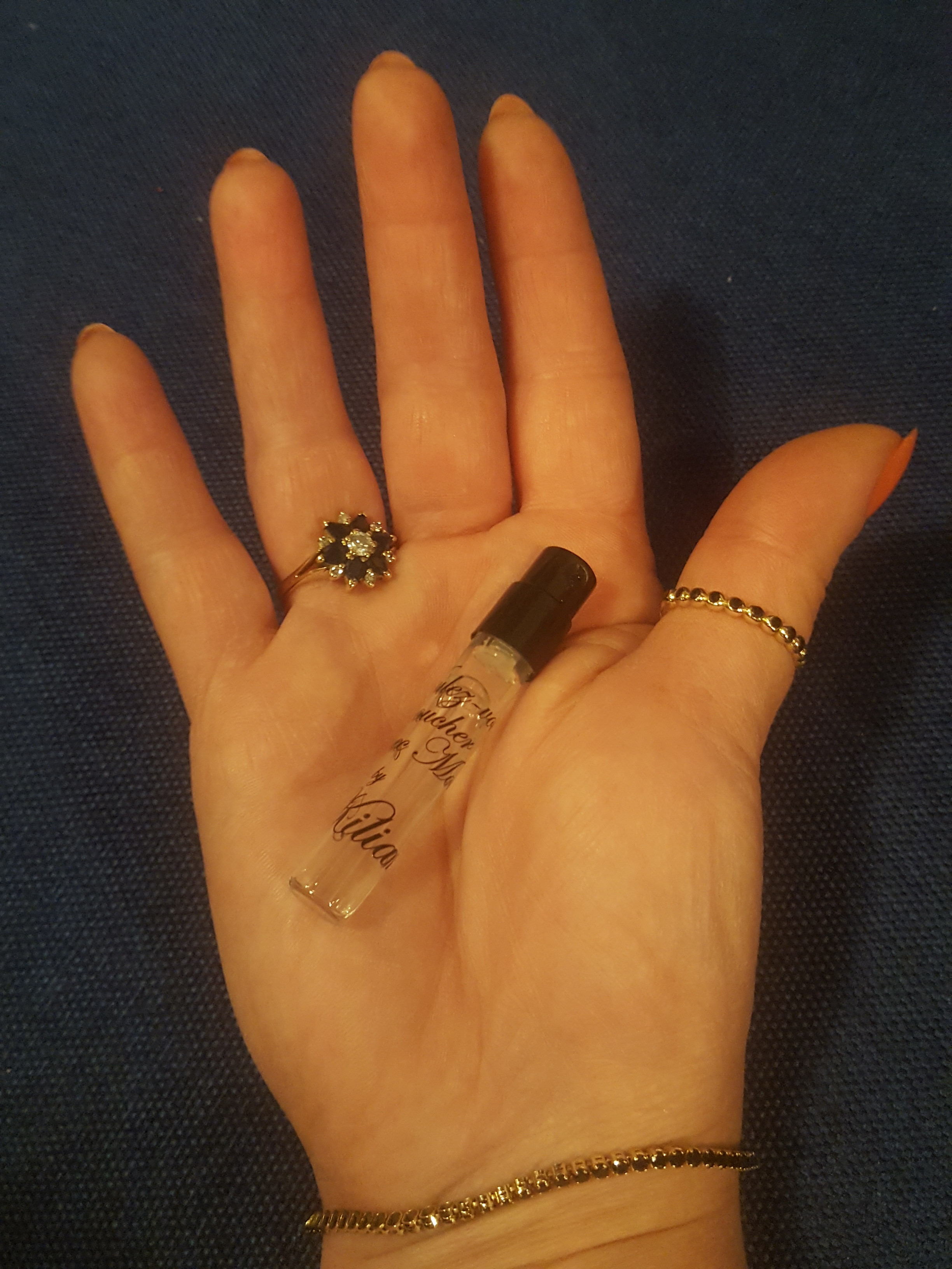 Customer carousel item 3.