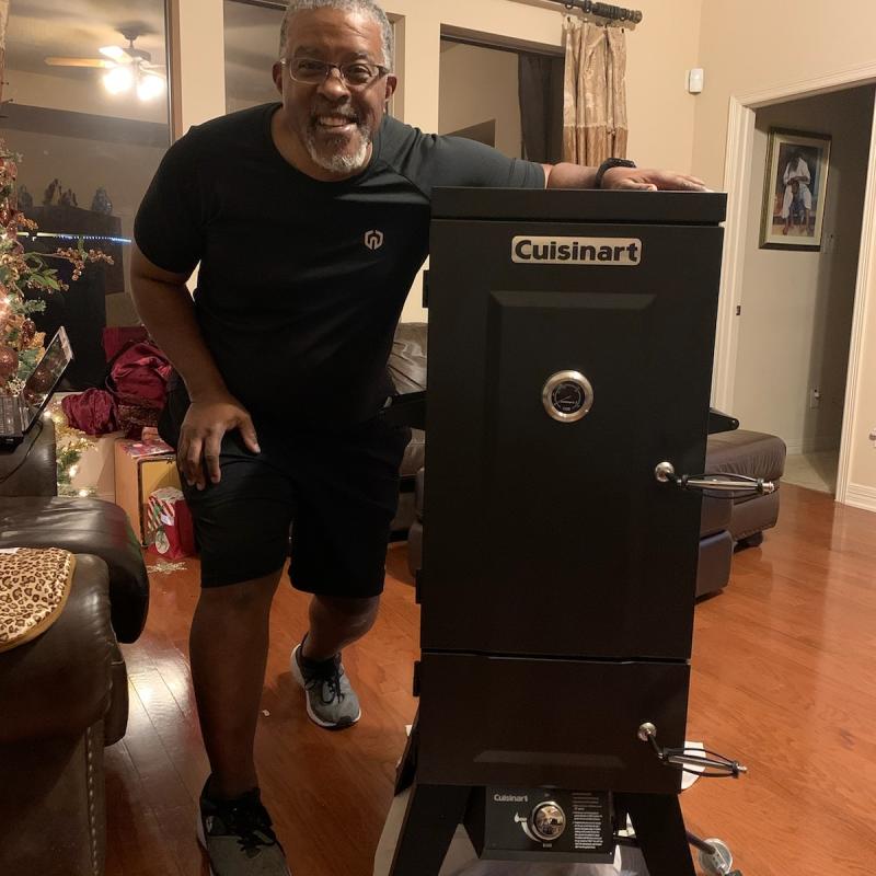 Horizontal position for foor handles close is not aesthetically appealing.