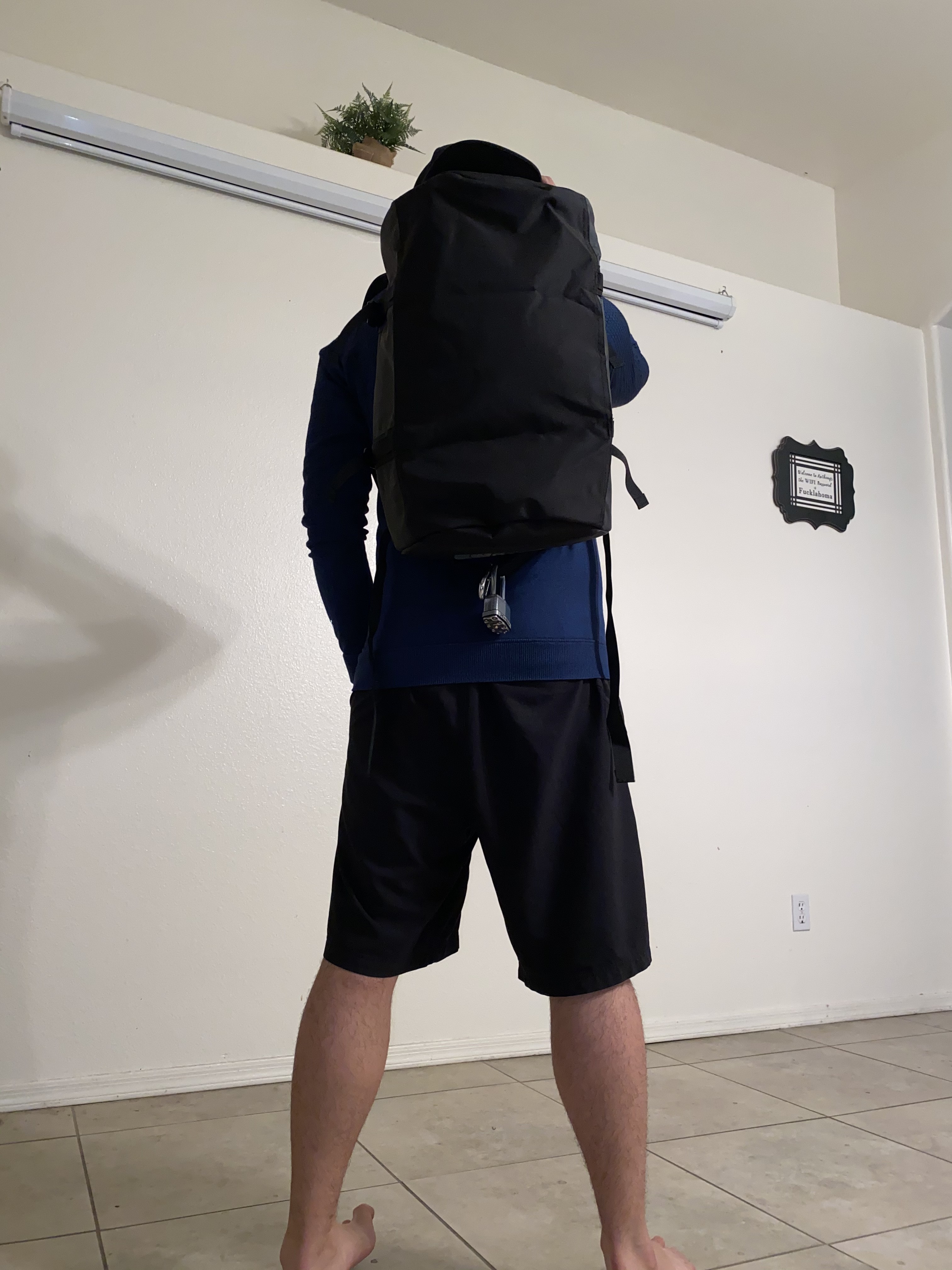 This was 1/4 full so the bag holds its shape nicely when almost empty.