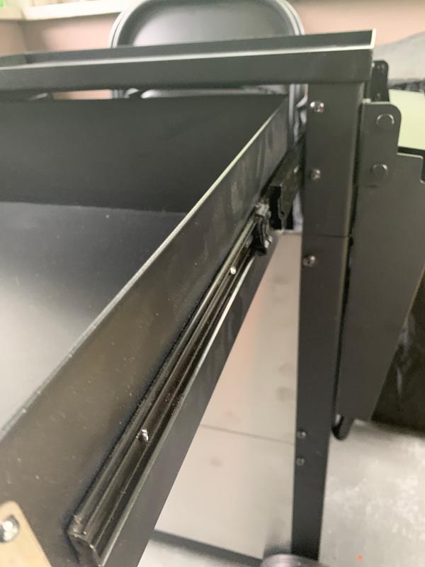 Shaky and not very sturdy