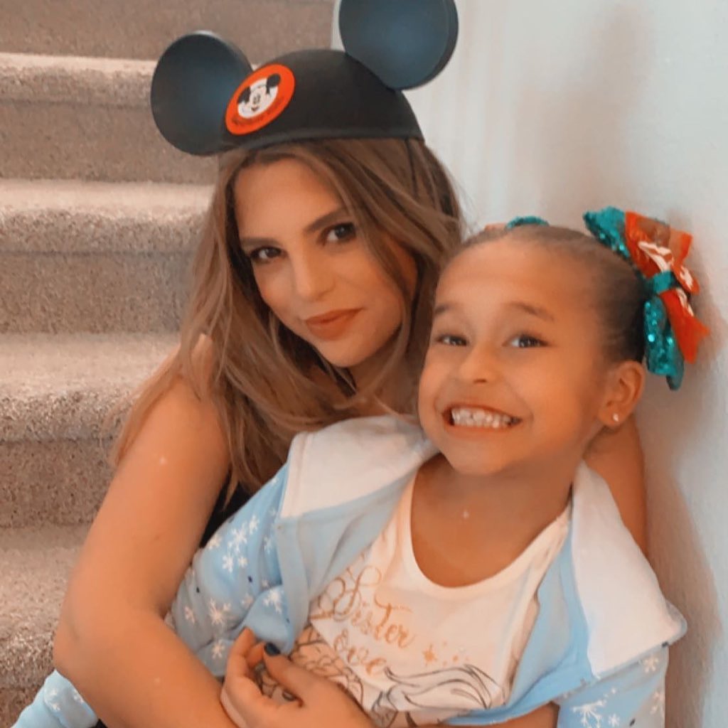 Family time is the best time ❤️ and family time with Mickey is even better 🐭 love you guys and im so grateful to have the best family in the world 🌈❤️