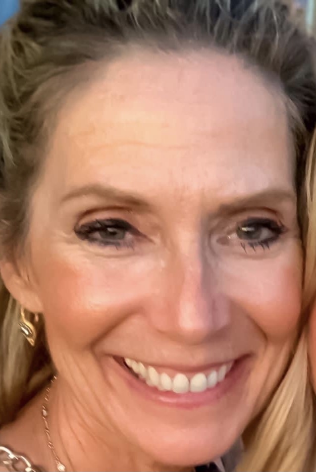 Customer carousel item 6.