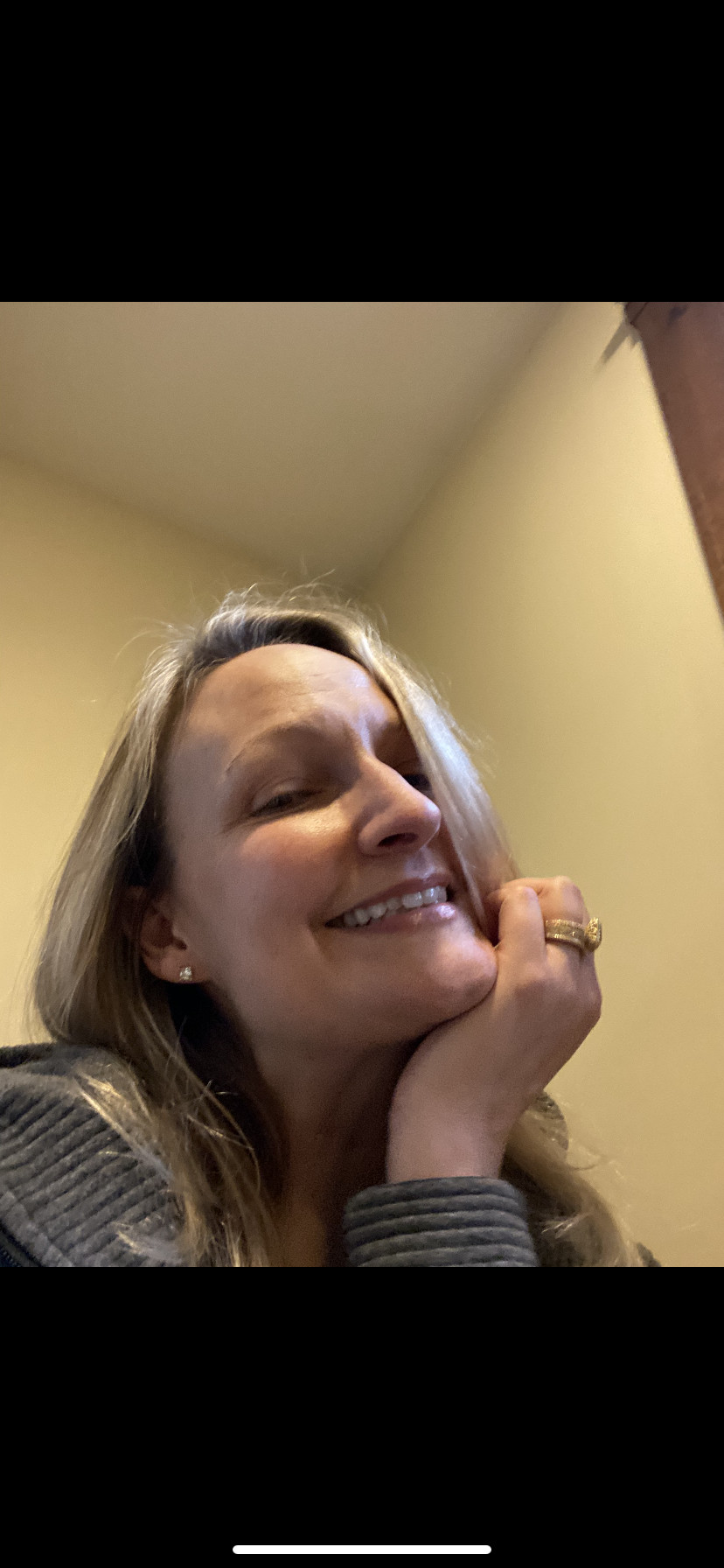 Customer carousel item 6.