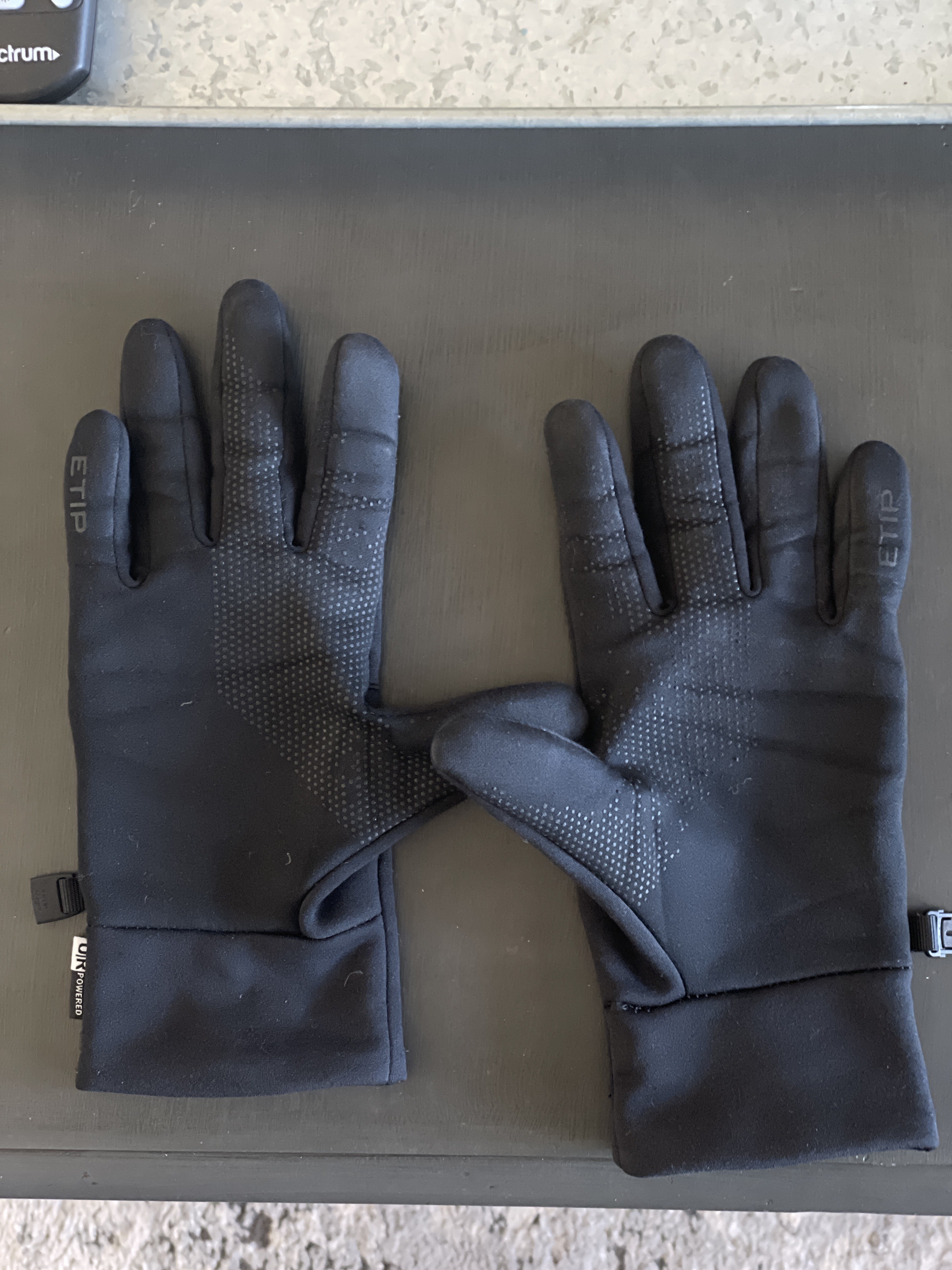 E tip material worn off finger tips