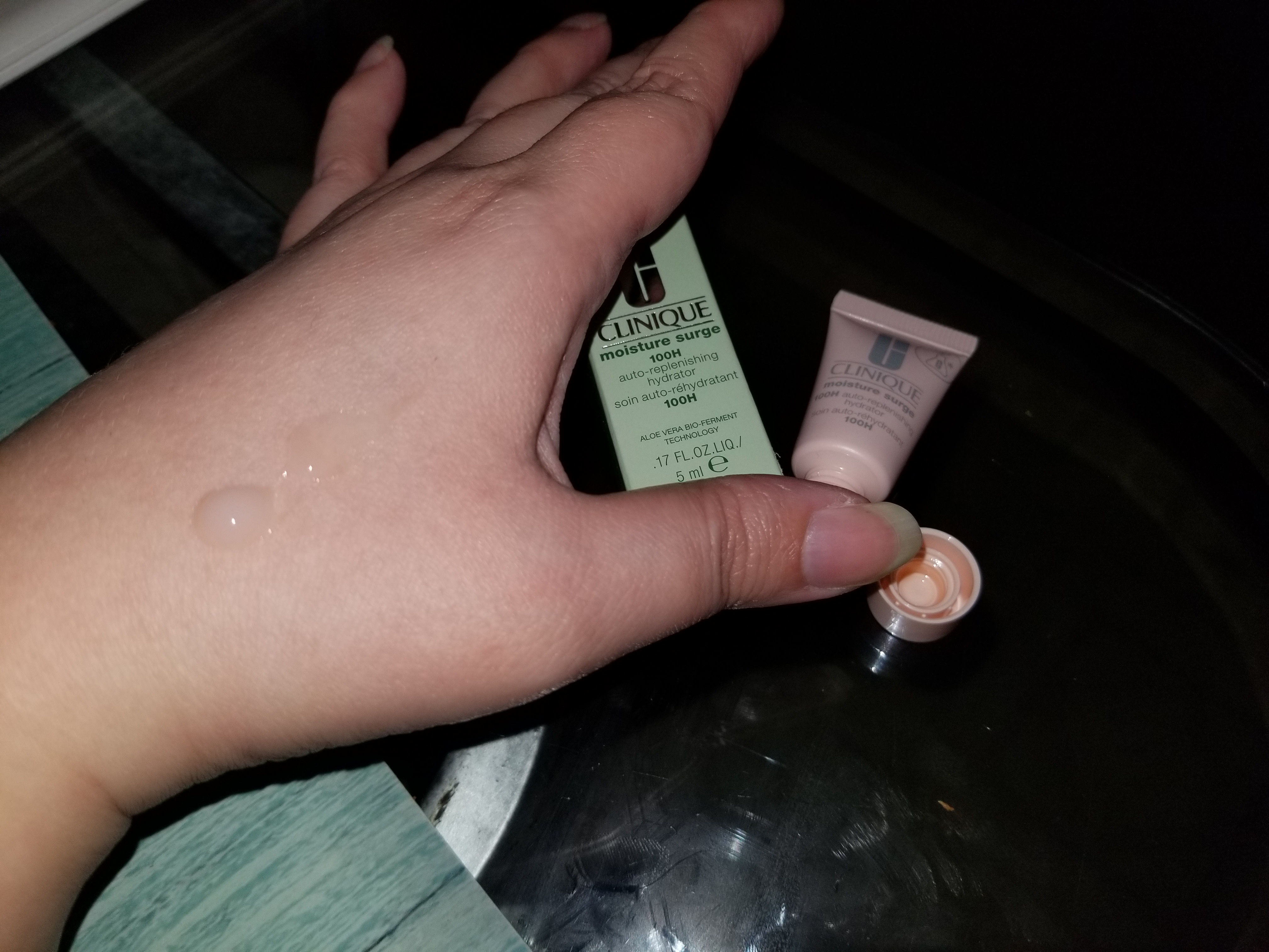 This product has no scent which is good for my skin since I'm allergic to scent. It is also has a creamy texture.