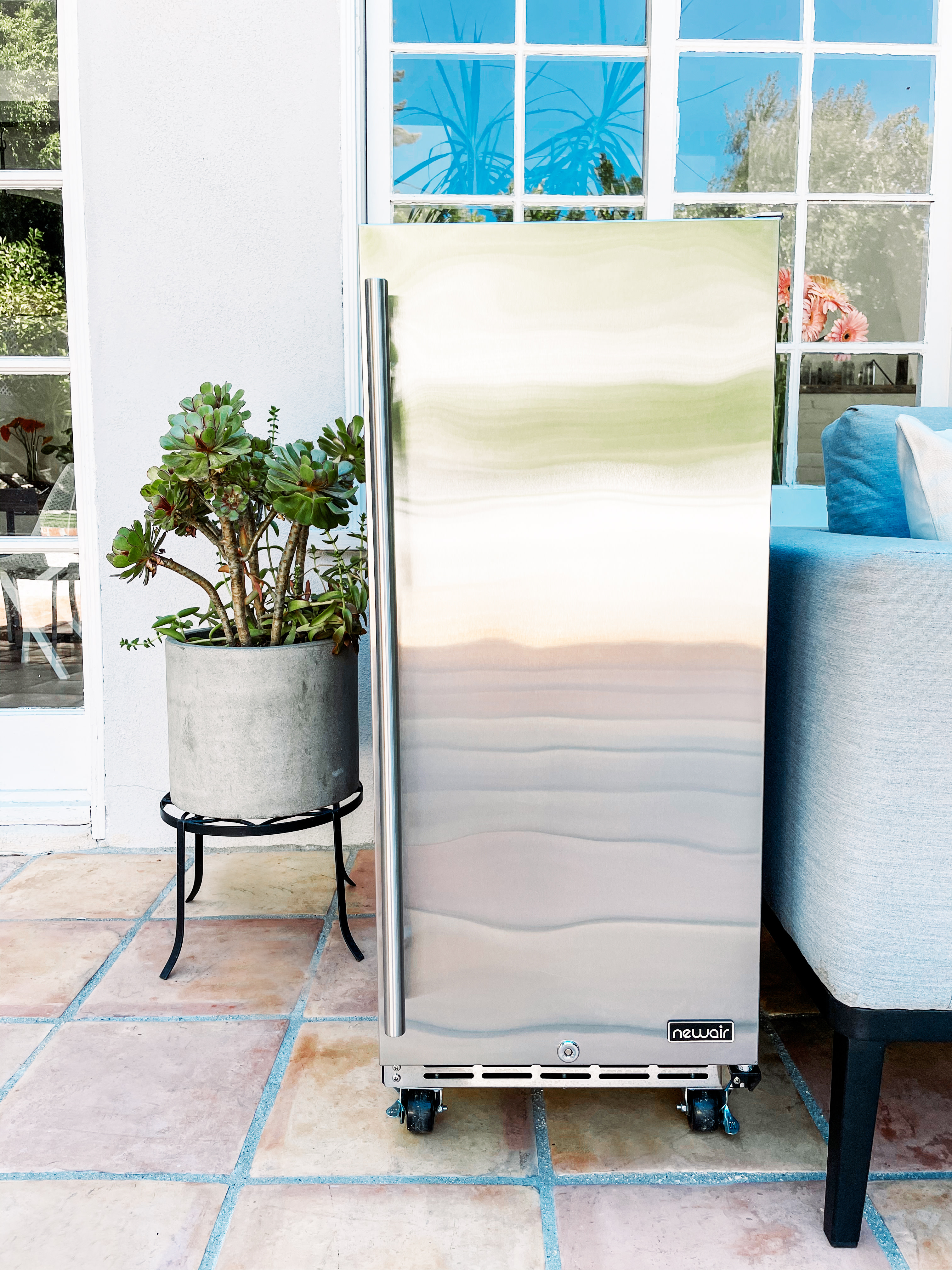 Customer carousel item 10.