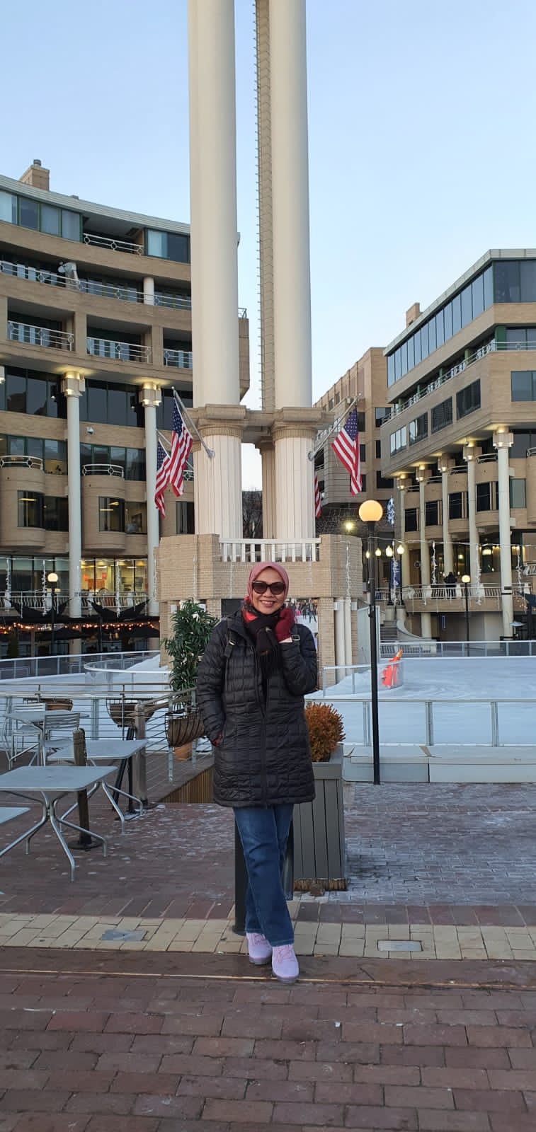 Water front DC w/ north face jackets