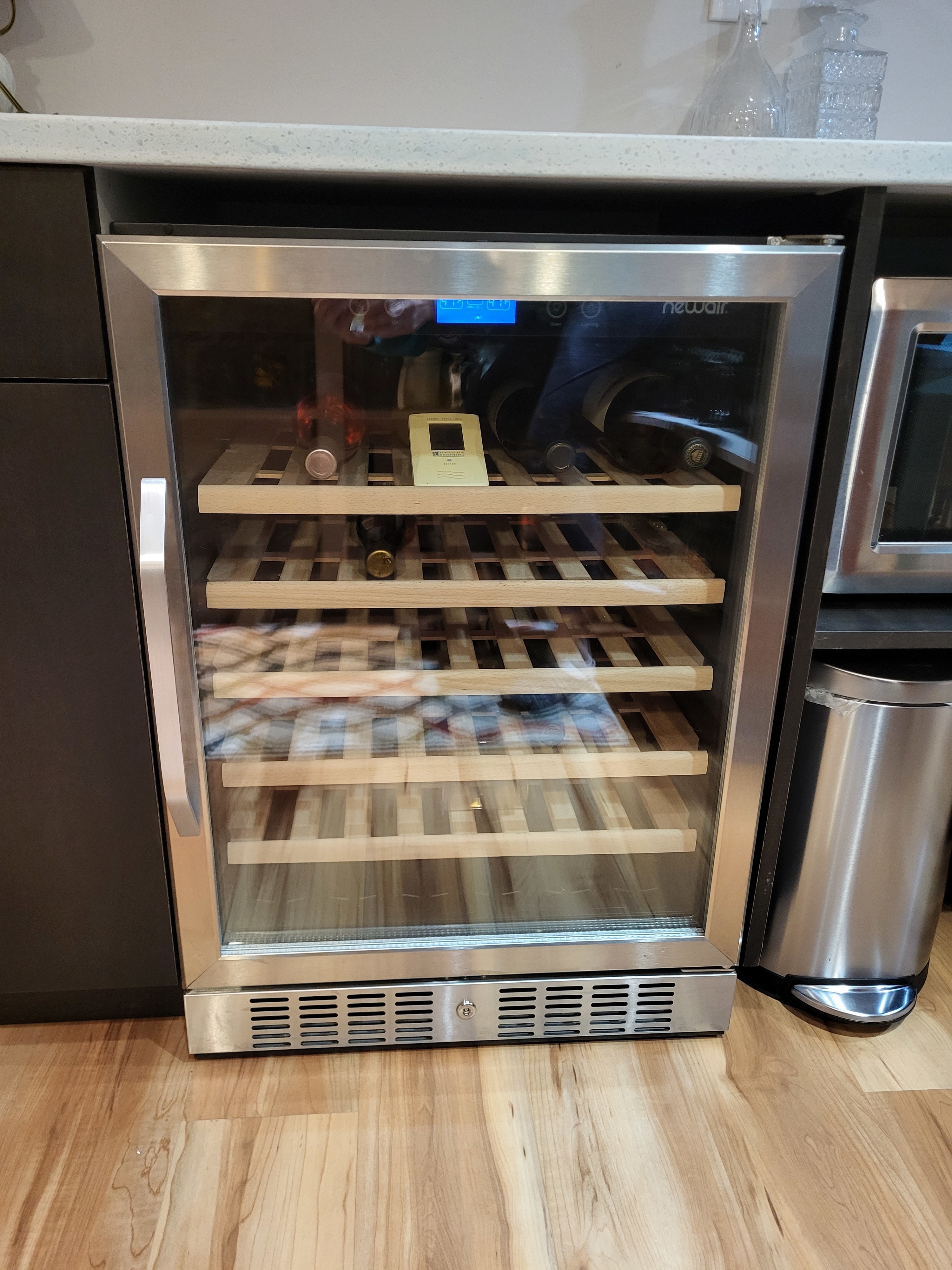 Customer carousel item 1.