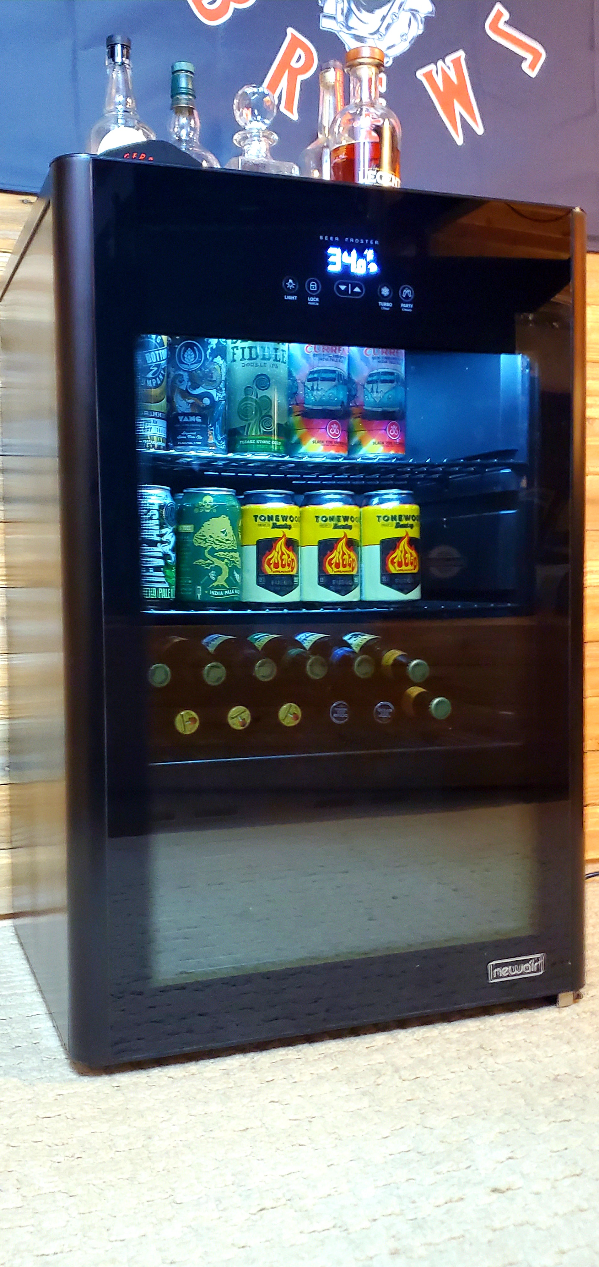 Customer carousel item 14.